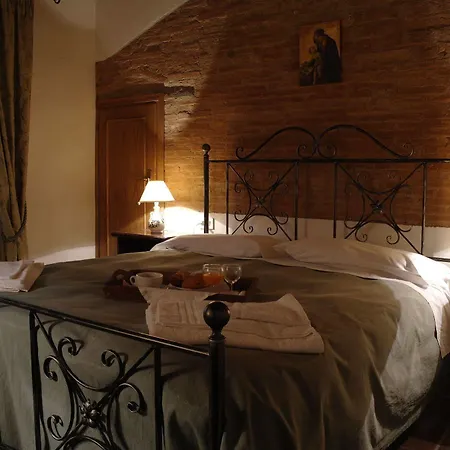 Отель Rodilosso *